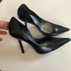 Leather black Guess by Marciano pumps